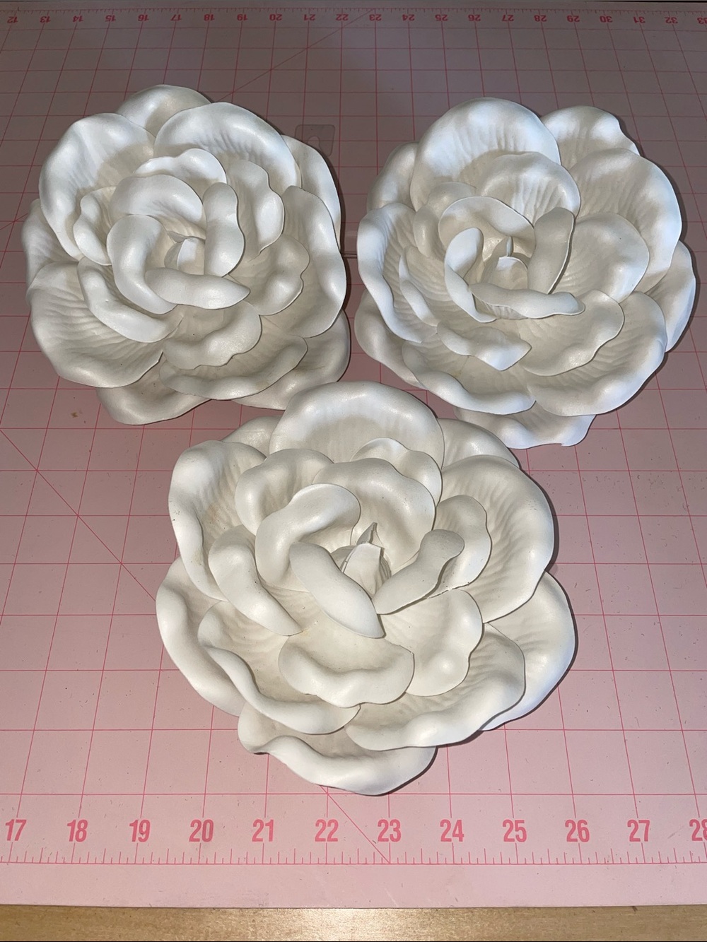 NWT White Rose Flower Wall Decor - Set of 3